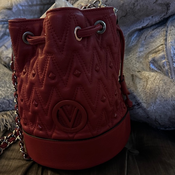Valentino Red Quilted Drawstring Bucket Bag with Chain Strap - Picture 2 of 8